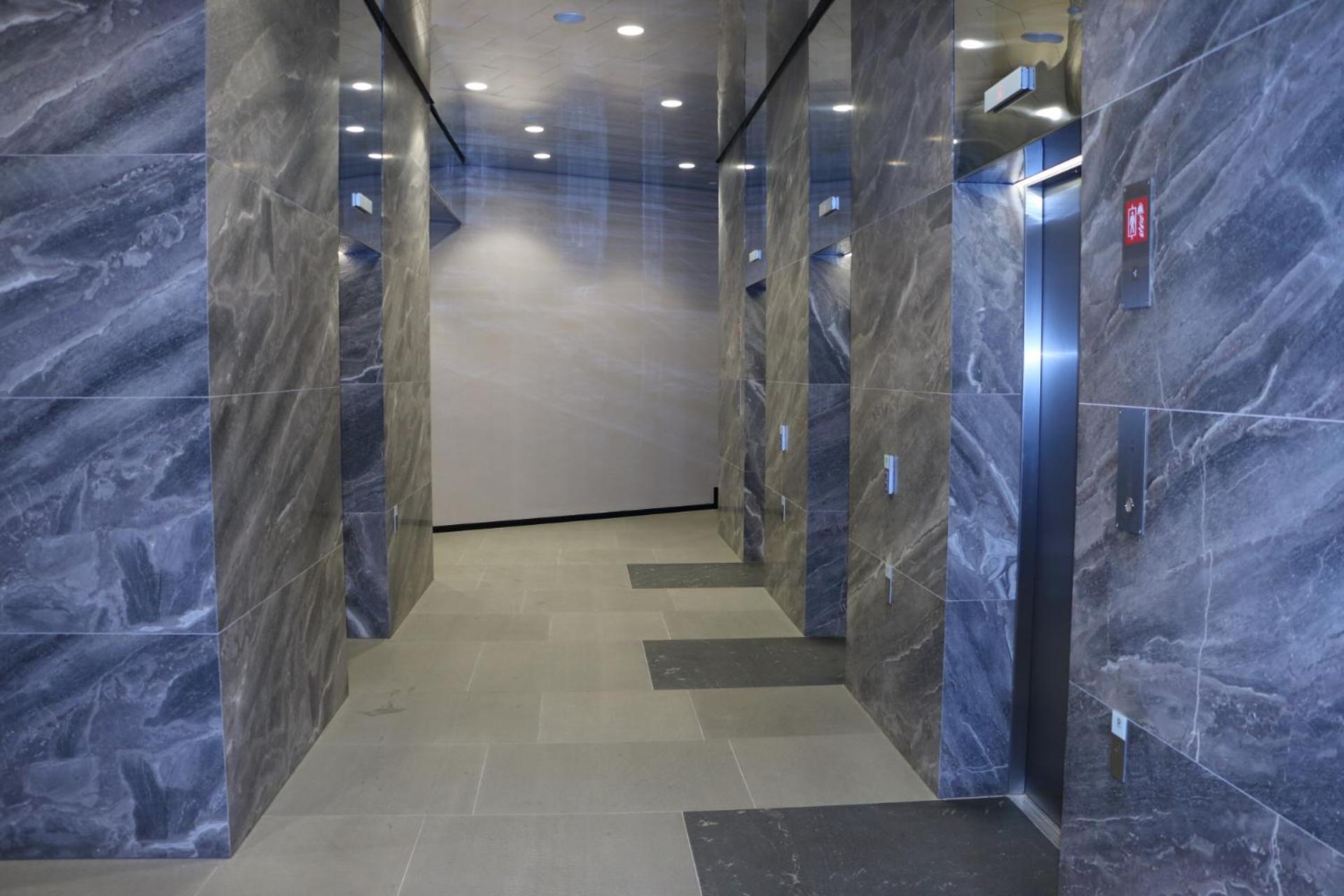 Panorama City Apartment With Free Parking Братислава Екстер'єр фото